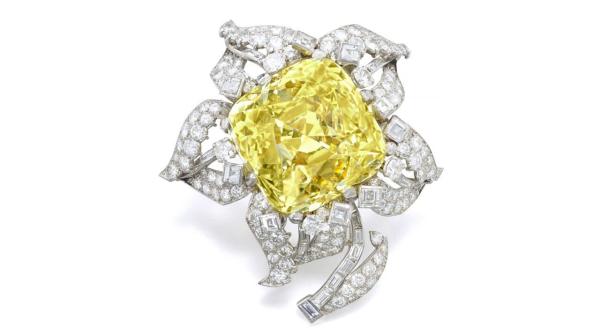 Sotheby’s Geneva a retras un diamant de peste 101 carate de la licitație