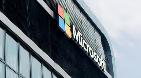 Microsoft, investiții uriașe pentru infrastructura de inteligența artificială
