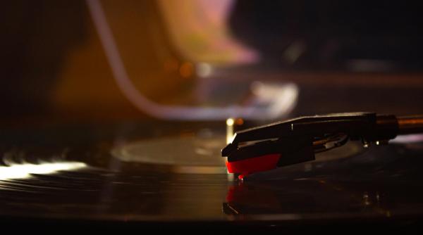 Cel mai scump album muzical vândut vreodată, expus pentru prima dată publicului 