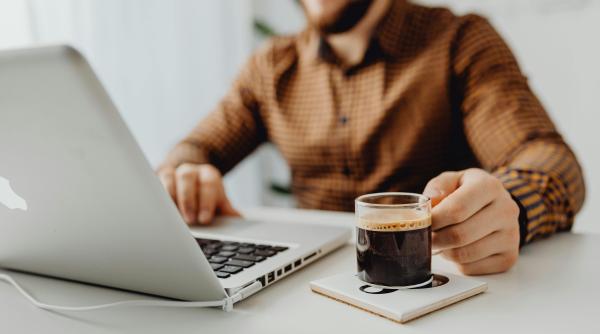 Adio copii xerox şi dosare cu şină! Portal pentru depunerea online a cererilor de beneficii de asistență socială şi consultarea documentelor