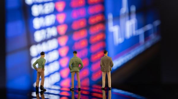 Acțiunile europene au scăzut miercuri. BVB a închis în creștere