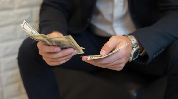 Depozitarul Central distribuie dividende pentru acţionarii Banca Transilvania