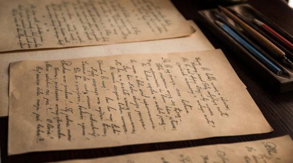 Licitație inedită. Cât costă una dintre ultimele scrisori trimise de Kafka 