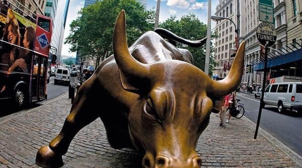 Nasdaq și S&P 500 au atins niveluri record vineri, în urma datelor pozitive privind inflația din SUA