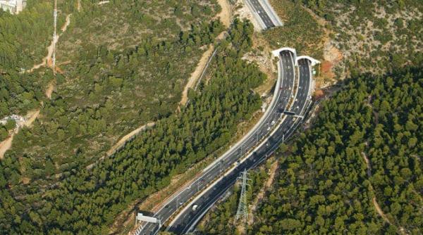 Prin Munții Carpați: Cel mai mare proiect feroviar din România