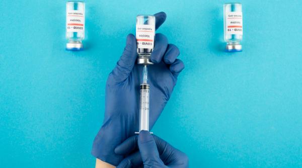 O instanță a UE critică lipsa de transparență privind contractele europene cu vaccinuri anti-Covid