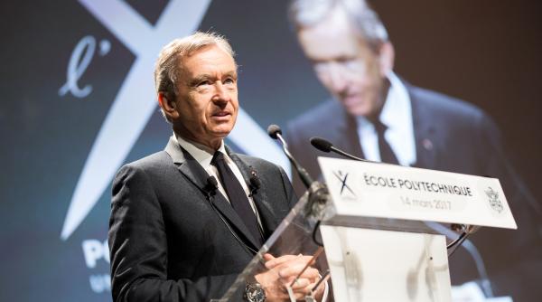 Cum arată prima olimpiadă învăluită în lux. Ce spune Bernard Arnault, patronul LVMH 