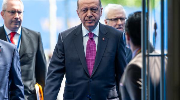 Erdogan anunţă investiţii masive pentru ca Turcia să devină lider regional în producţia de vehicule electrice