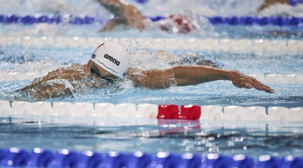 David Popovici, medaliat cu aur la 200 m liber după un final de infarct