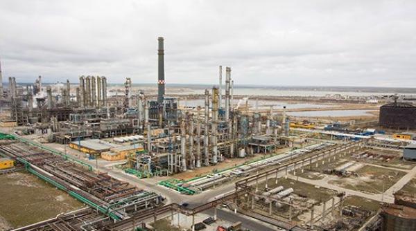 Rompetrol Rafinare, pierderi de 75 mil. $ în primele șase luni 