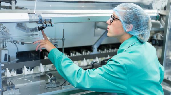 Bavarian Nordic, gata să producă milioane de doze de vaccin împotriva mpox