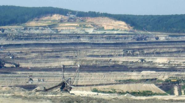 China limitează exporturile de minerale strategice