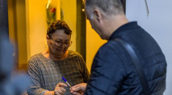 Vin poştaşii cu deciziile de recalculare! Poşta Română, anunţ pentru pensionarii care nu sunt găsiţi acasă