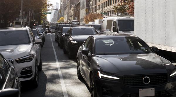 În „era SUV-urilor”, străzile orașelor germane au devenit prea înguste