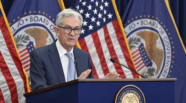 Reuters: Şeful Fed spune că a venit momentul pentru a reduce ratele dobânzii