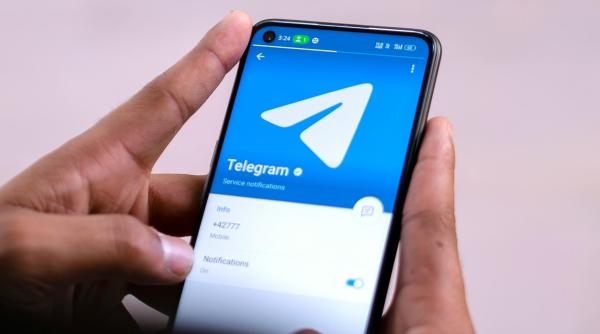 Reuters: Cine este Pavel Durov, miliardarul fondator al Telegram, arestat sâmbătă în Franţa