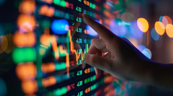 Raliul materiilor prime abia a început, avertizează BofA