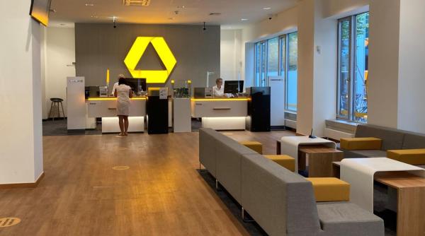 UniCredit pune ochii pe Commerzbank trezind amintiri privind dezastrul HVB