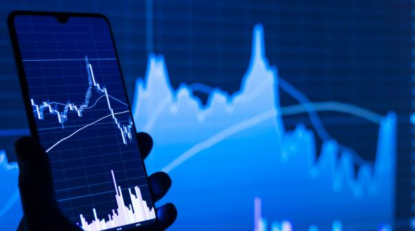 Banca Angliei menține dobânda cheie la 5%. Bursele sunt în scădere