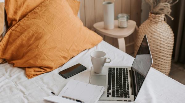 Ştirile dimineţii: Cele mai importante informaţii despre împrumuturi, vouchere, terenuri şi bănci