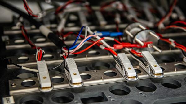 Belgienii nu mai construiesc gigafabrica de acumulatori de la Galați. România pierde o investiție de 1,4 mld. €