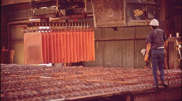 Drumul anevoios al tranziției industriei miniere către cupru