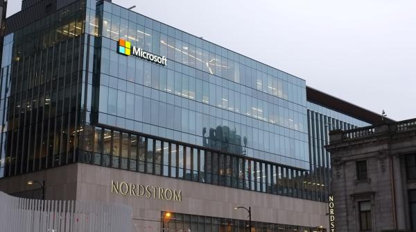 Microsoft reprogramează lansarea Recall, un instrument controversat care poate monitoriza activitatea utilizatorilor 