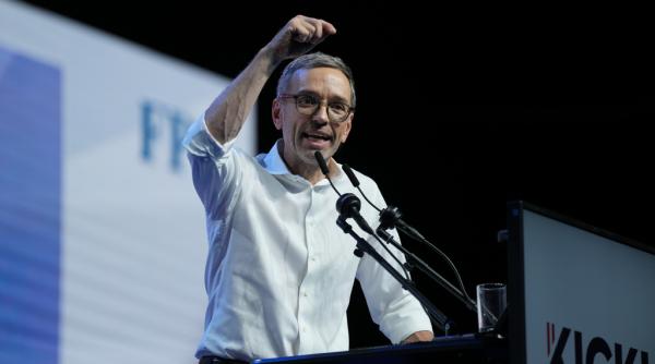 Bruxelles se uită cu îngrijorare la ”orbanizarea” Austriei după ce extrema dreaptă a câștigat alegerile