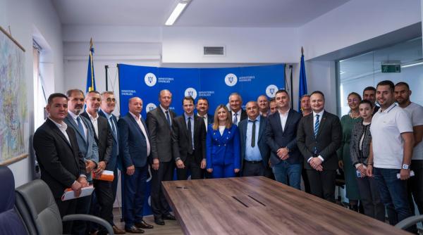 Lista primăriilor care au primit bani pentru instalarea de panouri fotovoltaice de la Ministerul Energiei