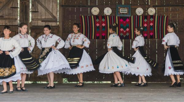 De ce nu vin turiști străini în România? Șeful ANAT: România, țara care nu se vinde!