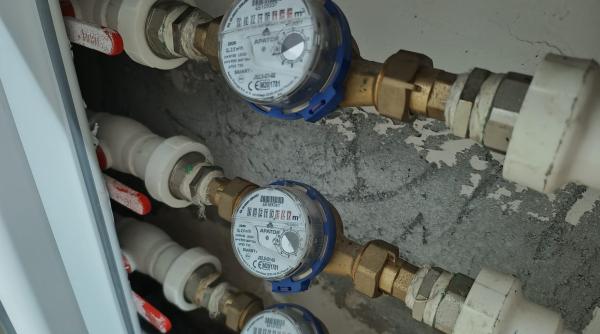 Schimbarea regulilor privind factura de apă caldă sau rece pentru cei care stau la bloc