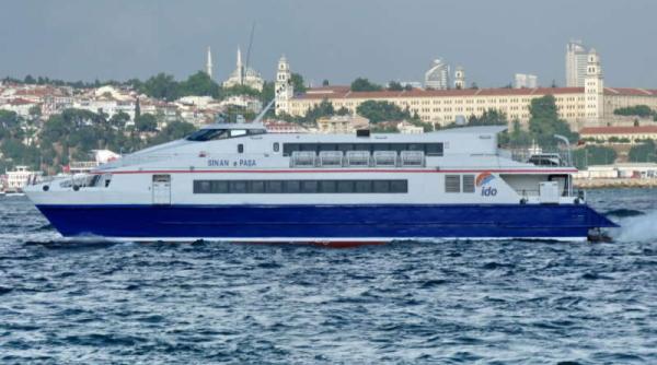 Curse regulate pe Marea Neagră pentru turiști între Istanbul și Burgas