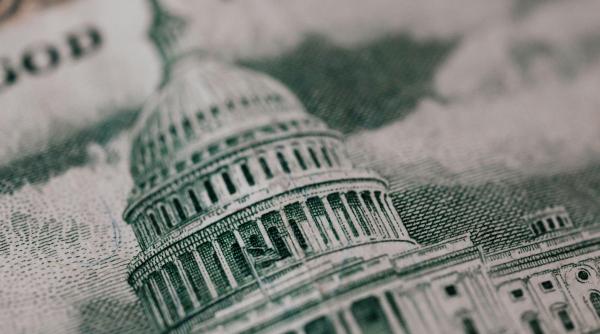 Deficitul bugetar al SUA a ajuns la 1,833 trilioane de dolari, cel mai ridicat nivel de la pandemia COVID-19