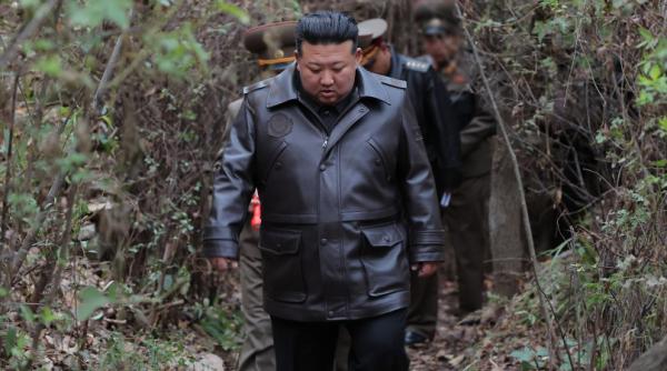 Cât îl costă de Kim Jong Un întreținerea uneia dintre cele mai mari armate ale lumii