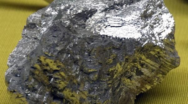 Metalul care a ajutat la câștigarea celui de Al Doilea Război Mondial este din nou la mare căutare