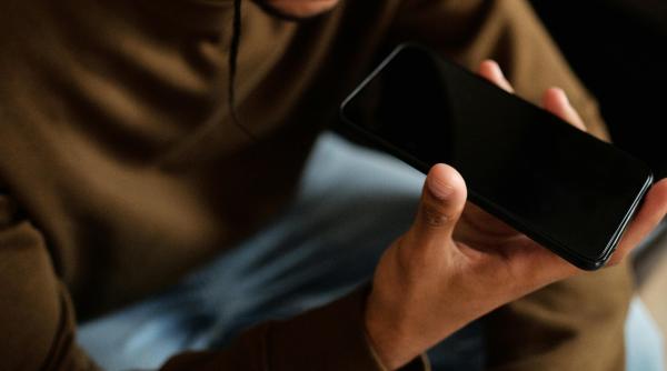 Alertă! Românii, vizaţi de o nouă înşelătorie prin telefon