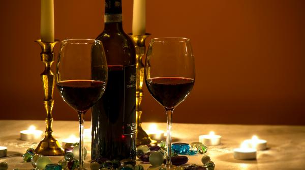 Vinurile roșii franțuzești, pe marginea prăpastiei. Generația Z schimbă regulile jocului