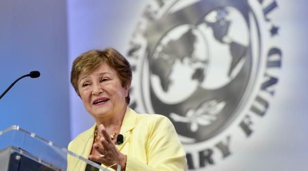 FMI: Ţările nu pot ieși din criză cu împrumuturi. România, creșterea economică, revizuită în jos