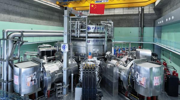 ”Soarele artificial” al Chinei bate un nou record. Un nou pas către energie nelimitată