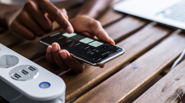 Compania Premier Energy se rupe în două entități separate. Explicații