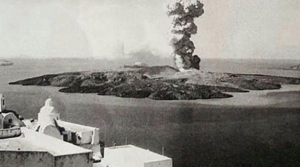 Santorini, zguduită de sute de cutremure! Se repetă dezastrul din Antichitate? Ce ar însemna pentru economia Greciei