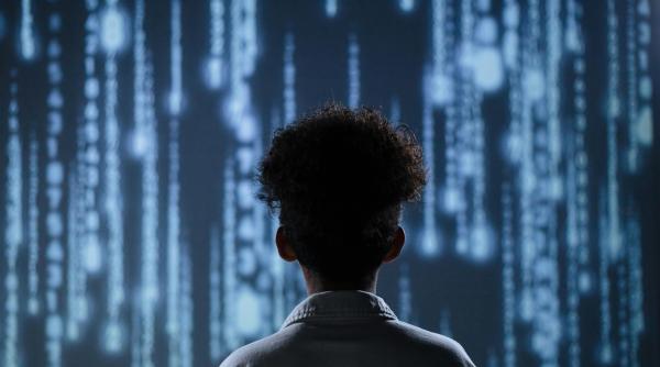 UE spune STOP abuzurilor folosind AI: Manipularea online și supravegherea emoțională, interzise