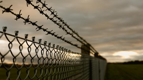 Măsurile lui Trump au bulversat acțiunile închisorilor private din SUA