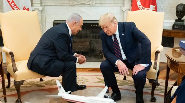 Trump vrea să „cumpere” Gaza și să o transforme în stațiune de lux, planul care dă lumea peste cap!