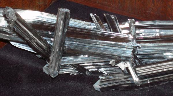 Metale rare: Kievul a trimis SUA acordul privind resursele sale minerale