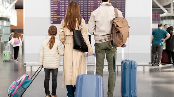 Compensațiile pentru întârzieri și anulări de zboruri devin obligatorii. Codul Aerian se modifică