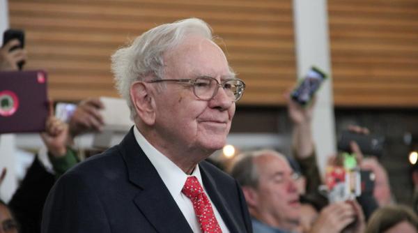 Warren Buffett, mesaj către Trump: Banul și-ar putea pierde valoarea
