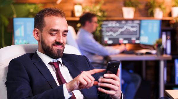 Litiu, cobalt, nichel: Cum investești în metale strategice la bursă?