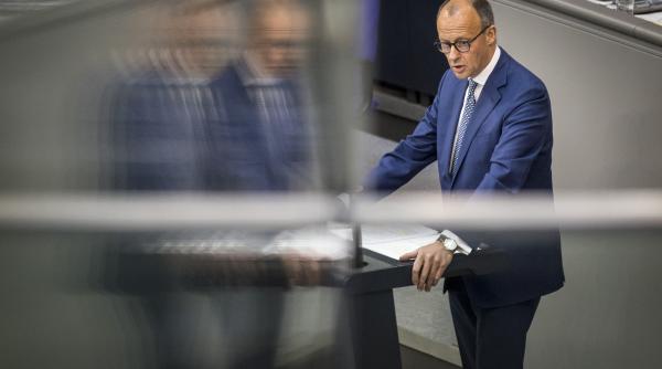 Succesorul lui Olaf Scholz caută bani pentru marile proiecte militare