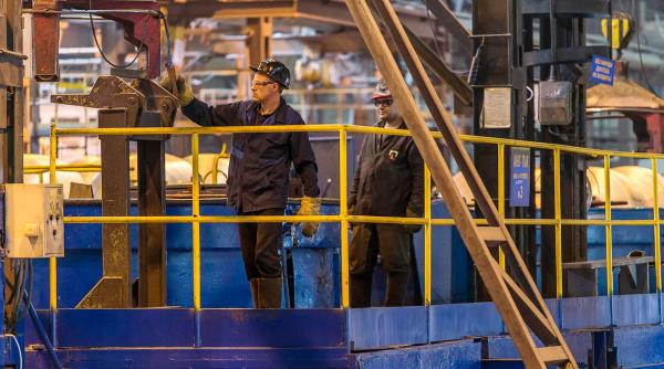 Rușii intră puternic în cursa pentru metale rare 